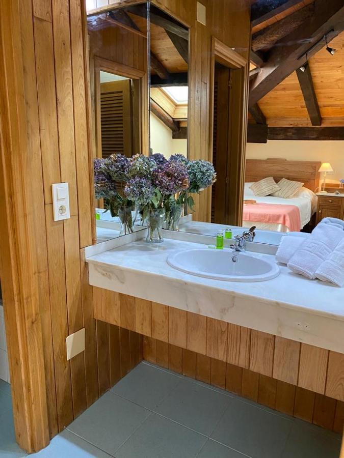 San Martin de Oscos Ahio San Martin, Apartamentos Rurales Casa De La Villa מראה חיצוני תמונה