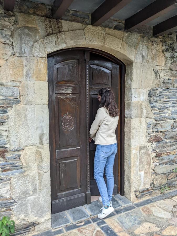 San Martin de Oscos Ahio San Martin, Apartamentos Rurales Casa De La Villa מראה חיצוני תמונה
